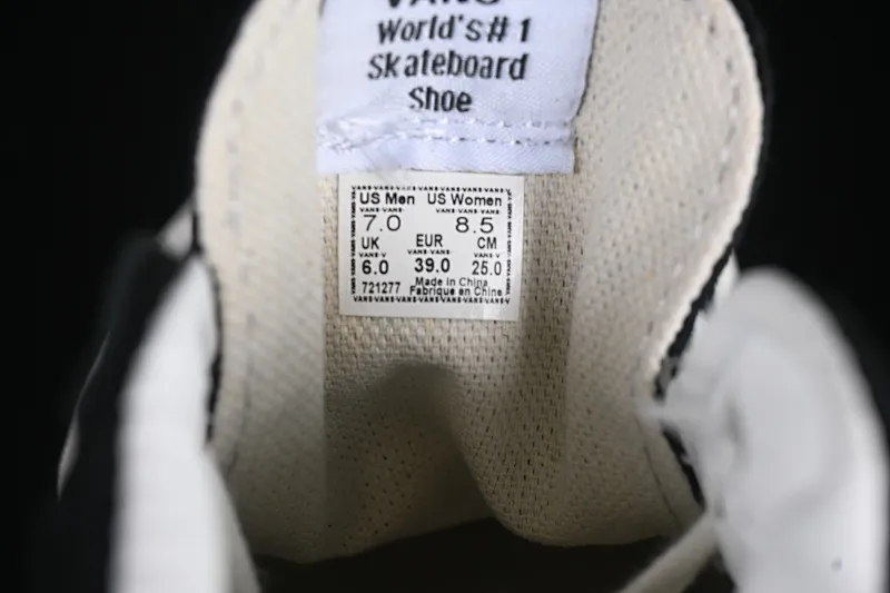 All categories Vans Vans series Vans Hi Vans high-top Vans Clash The Wall Vans fashion high-top casual sneakers VN000CNKBA2